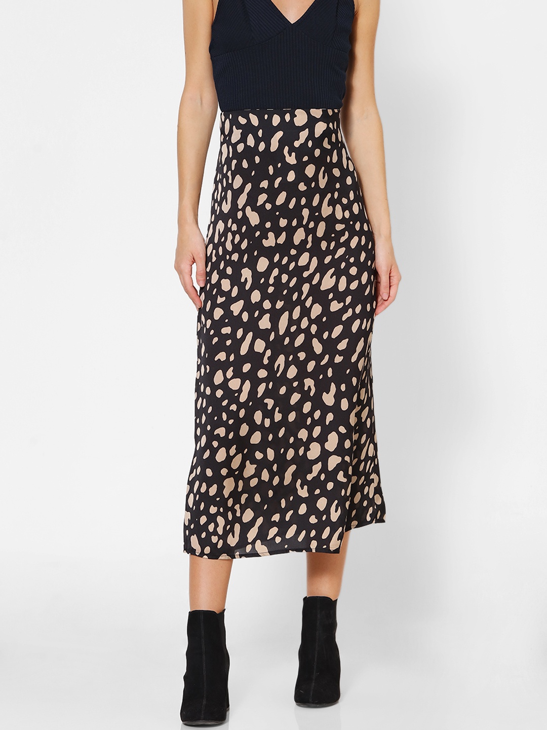 

ONLY Women Black & Beige Printed Straight Skirt