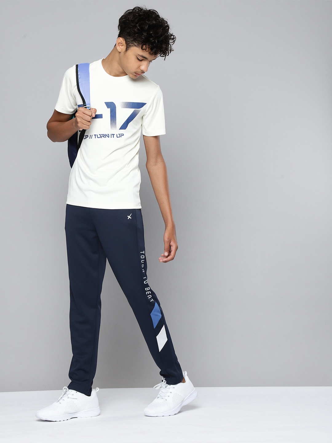 

HRX By Hrithik Roshan U-17 Boys Dress Blue & Turkish Sea Colourblock Slim Tapered Fit Rapid-Dry Antimicrobial Active Track Pants, Navy blue