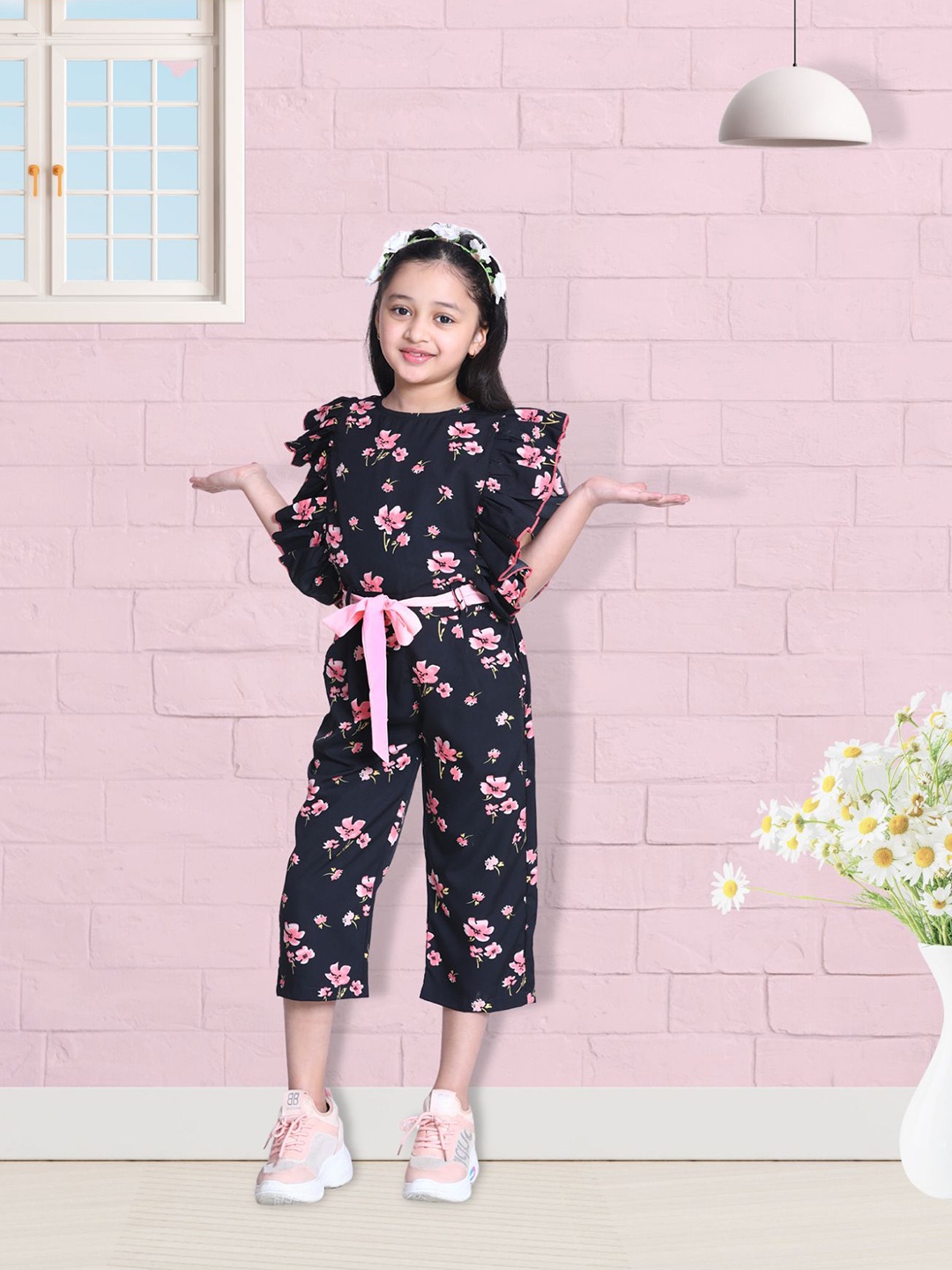 

Cutiekins Girls Black & Pink Printed Capri Jumpsuit