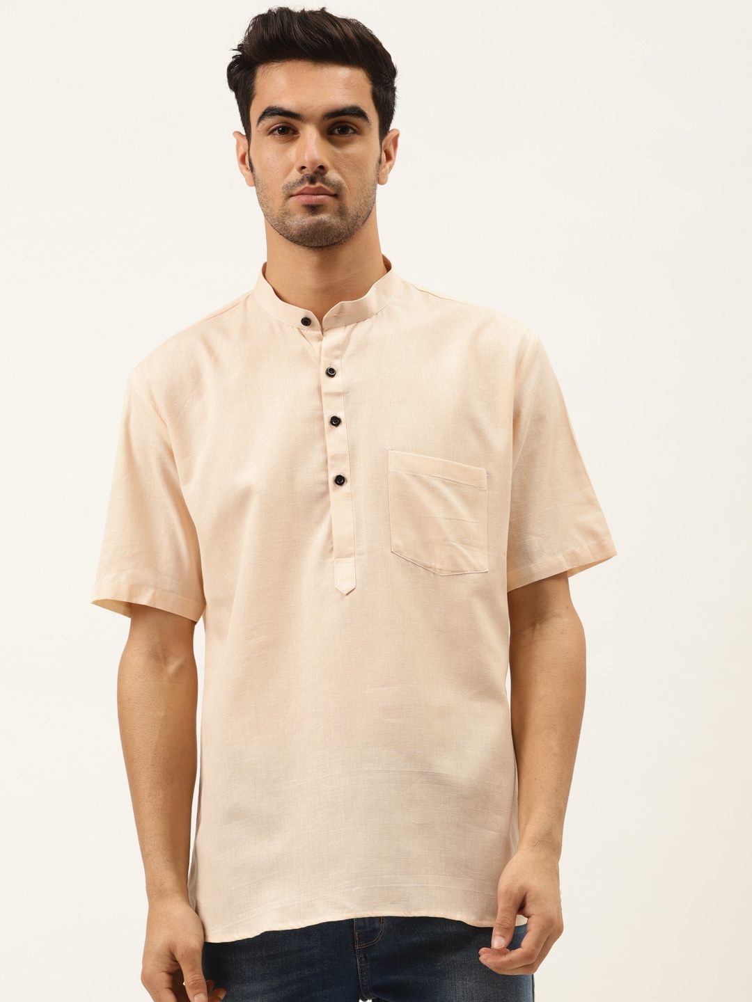 

RAJUBHAI HARGOVINDAS Men Cream-Coloured Solid Straight Kurta