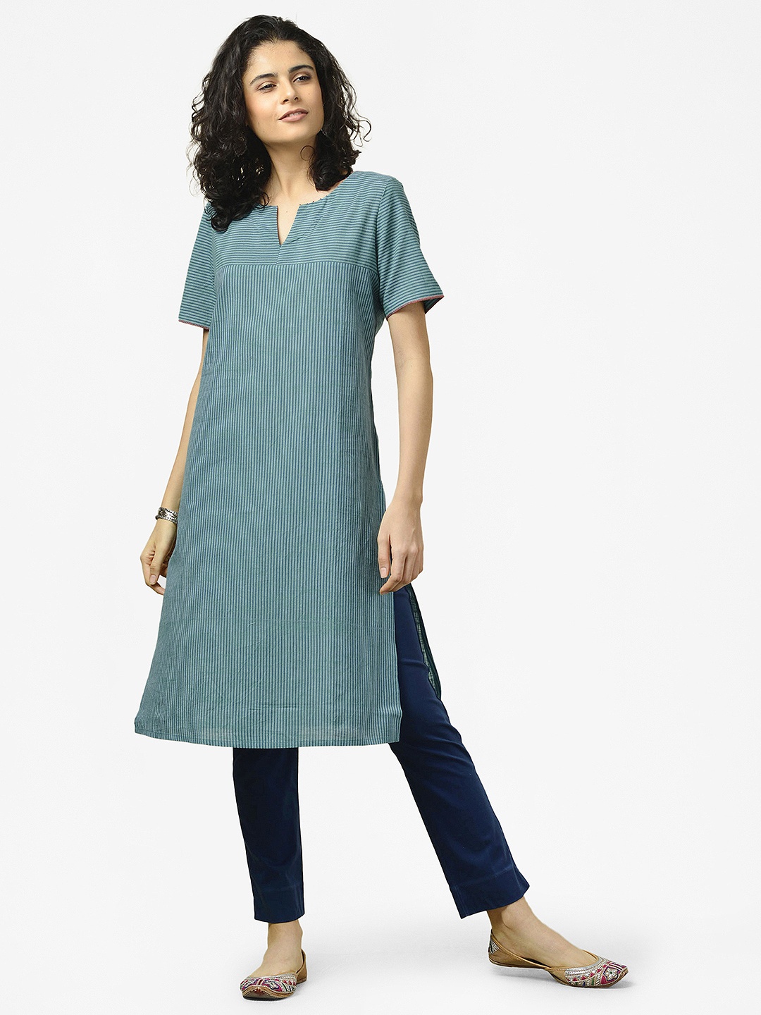 

Fabindia Women Blue Striped Pure Cotton Straight Kurta