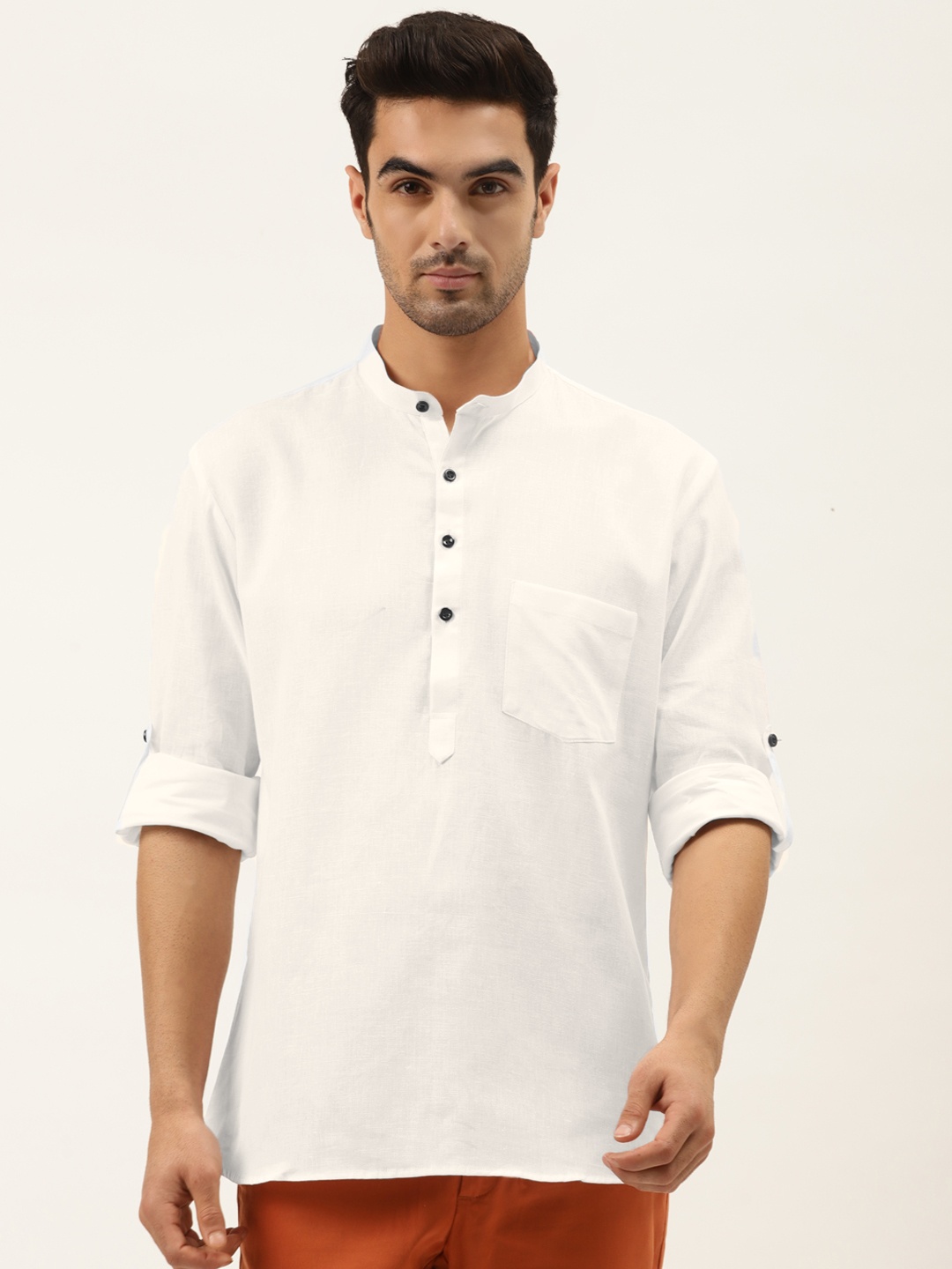 

RAJUBHAI HARGOVINDAS Men White Solid Straight Kurta