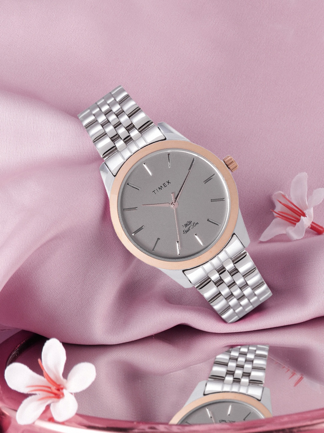 

Timex Women Silver-Toned Analogue Watch - TWEL13101, Metallic