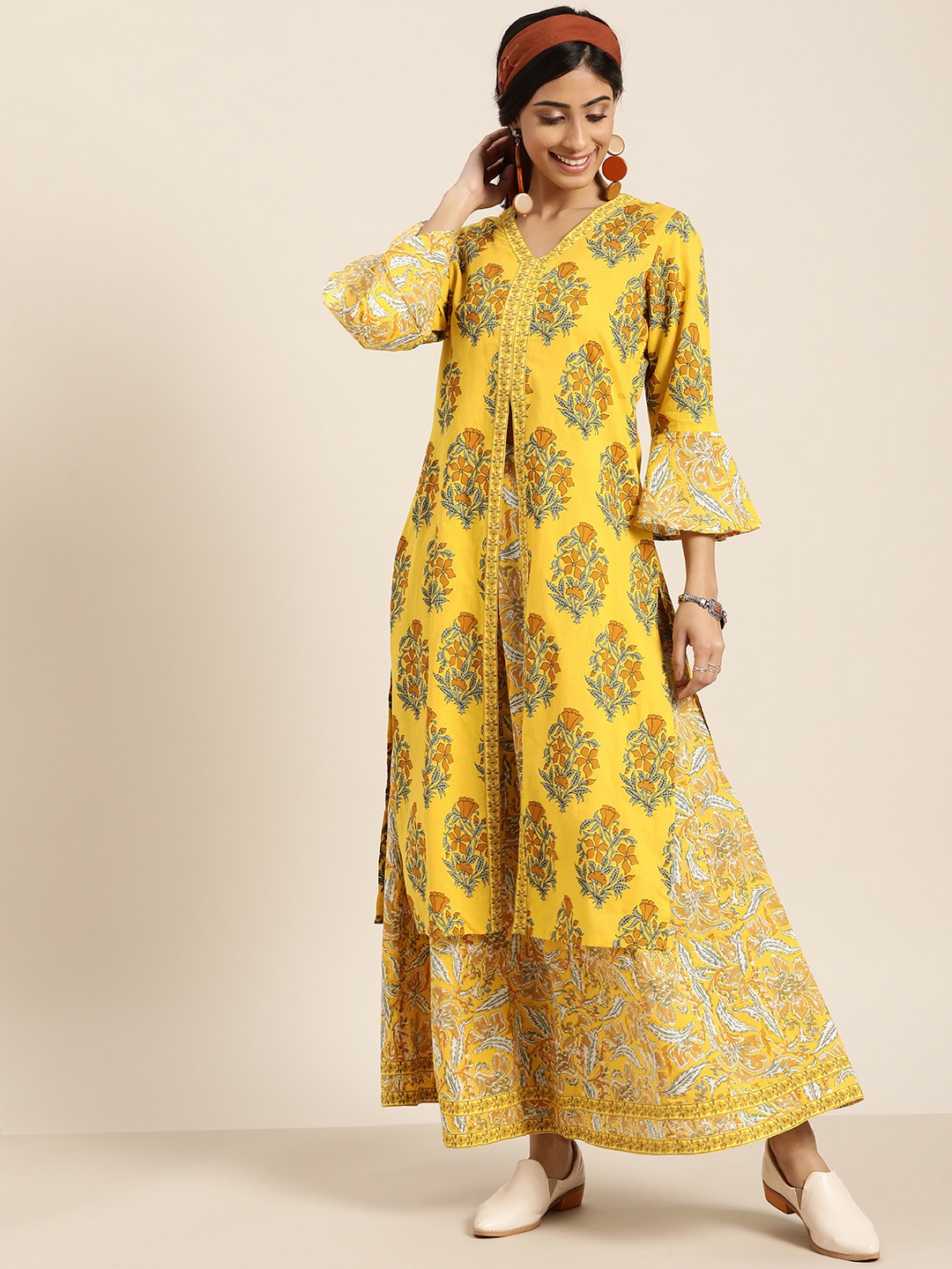

Sangria Women Mustard Yellow & Grey Printed High Slit Kurta with Skirt