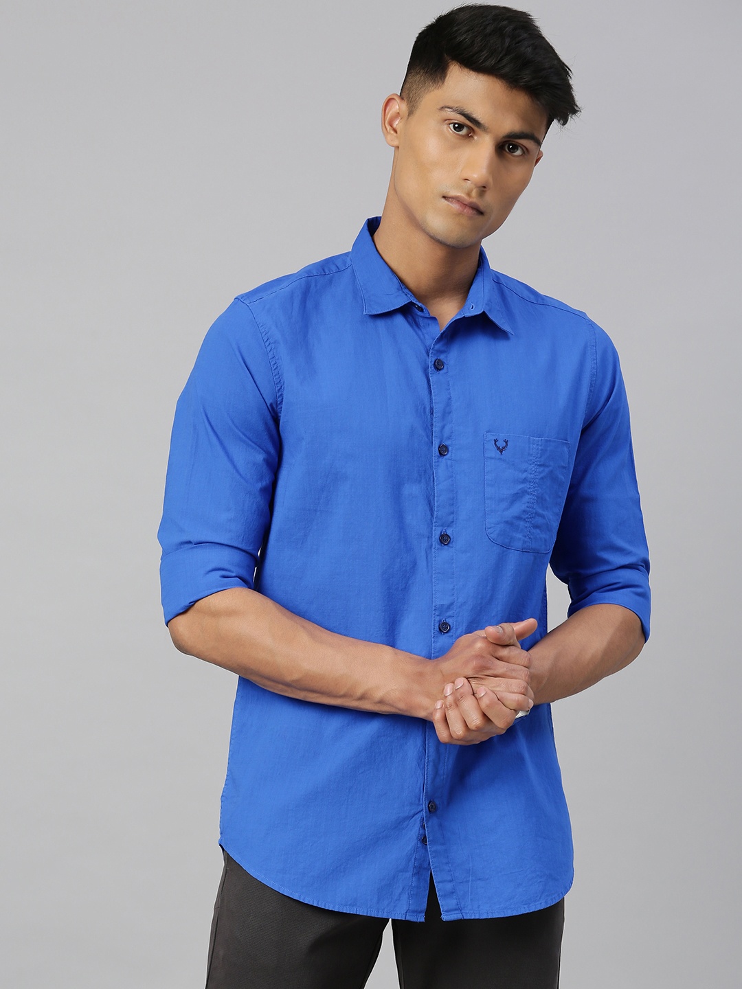 

Allen Solly Men Blue Slim Fit Solid Casual Shirt