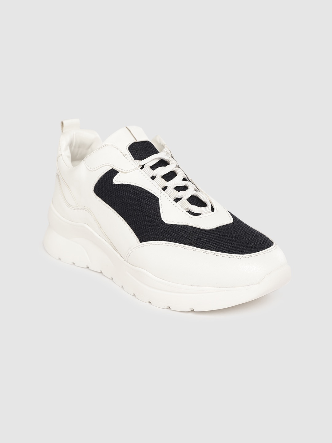 

The Roadster Lifestyle Co Women White & Black Colourblocked Sneakers