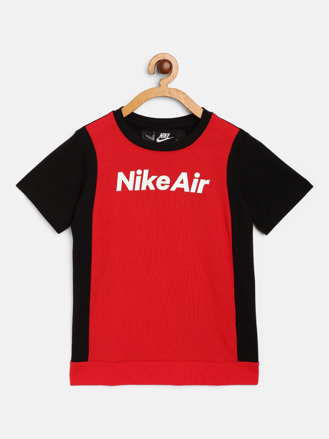 

Nike Boys Red & Black Colourblocked NSW Air Round Neck T-shirt
