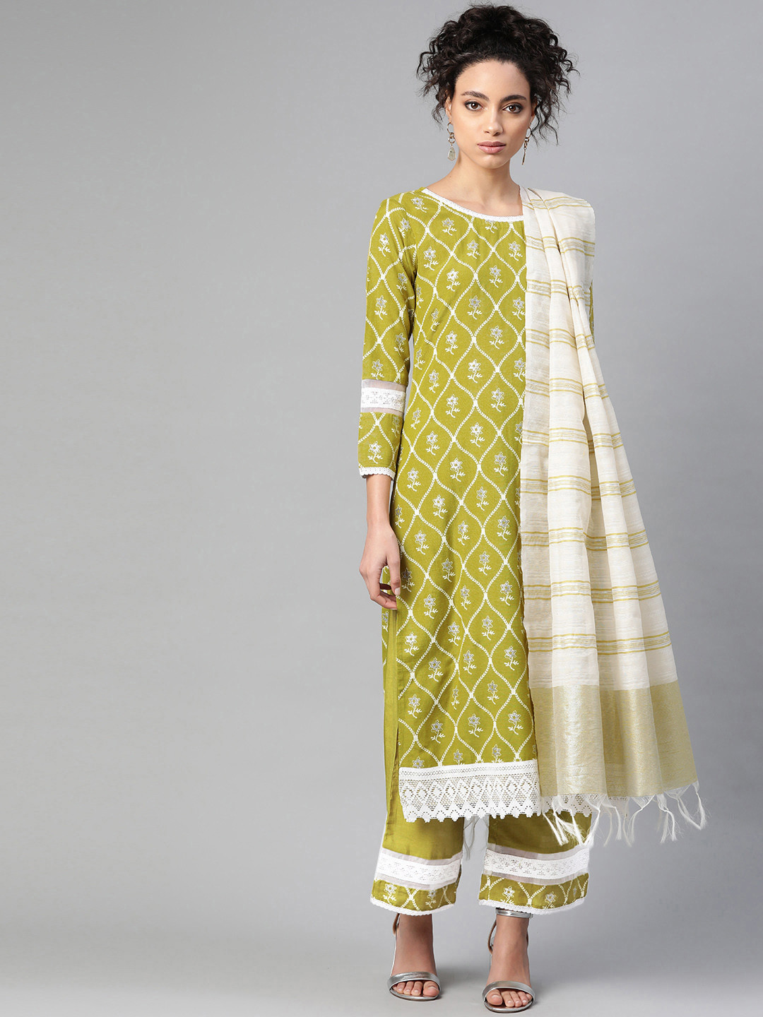 

Indo Era Women Green & Off-White Floral Print Kurta with Palazzos & Dupatta
