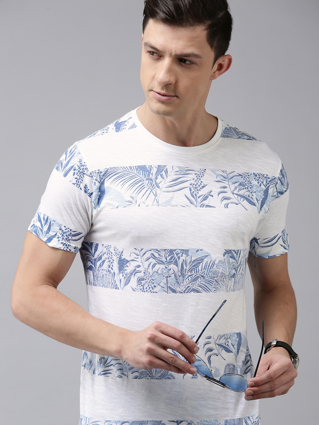 

BEAT LONDON by PEPE JEANS Men White Blue Printed Pure Cotton T-shirt