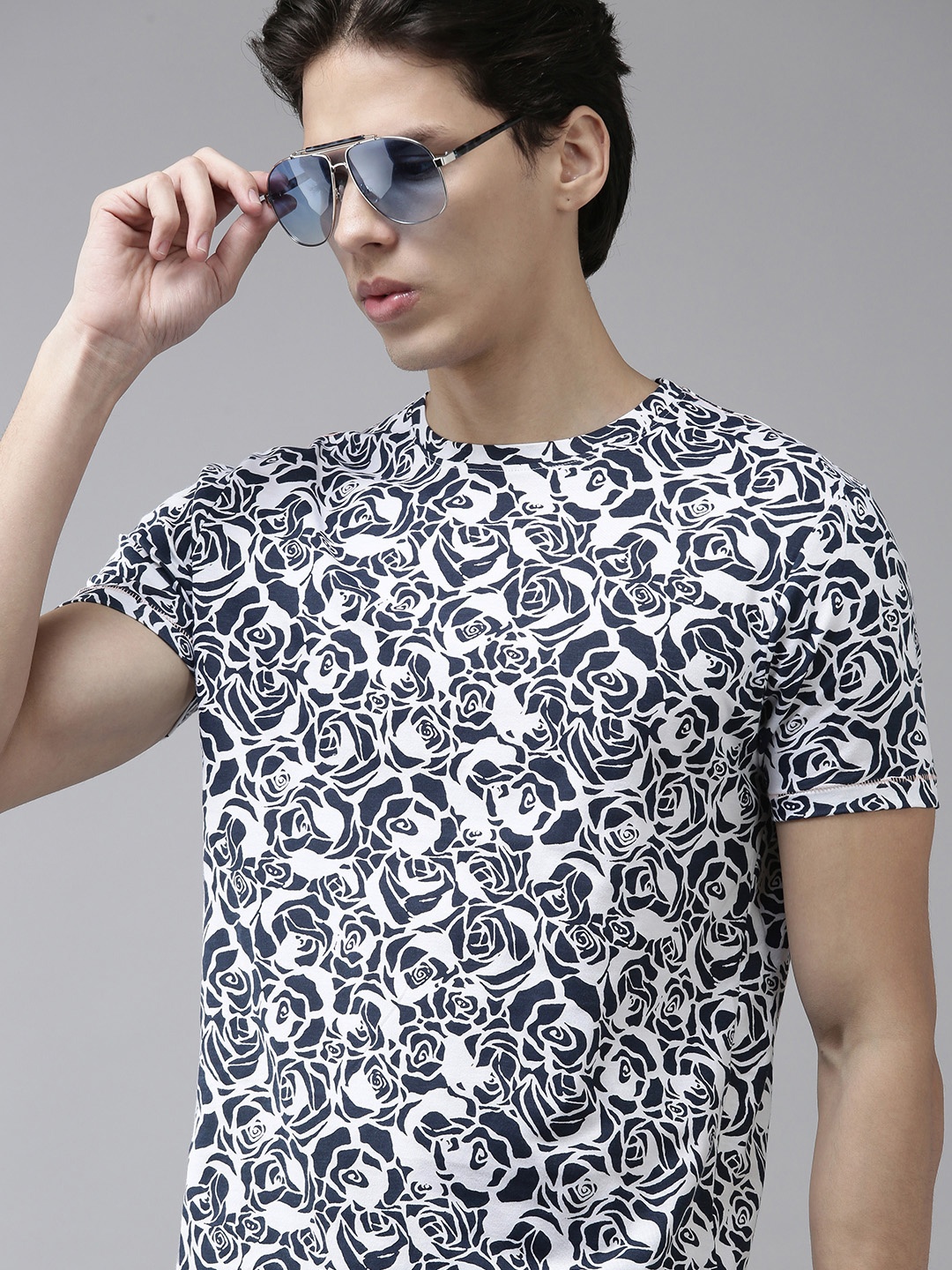 

BEAT LONDON by PEPE JEANS Men White & Navy Blue Printed T-shirt