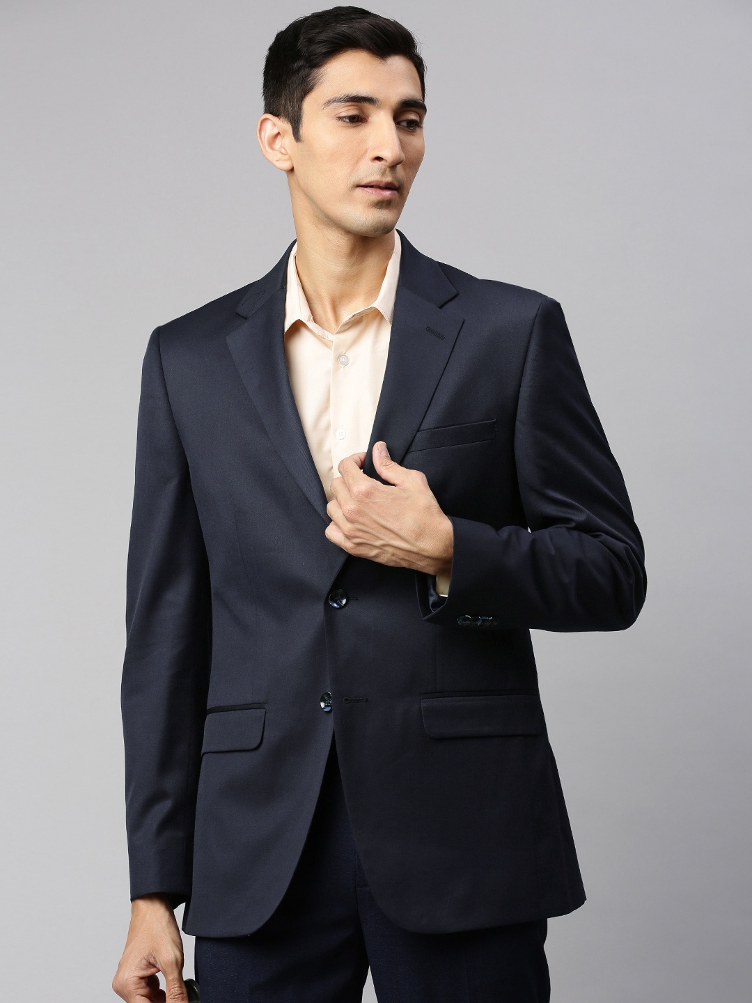 

Park Avenue Men Navy Blue Slim Fit Solid Single-Breasted Formal Woolen Blazer