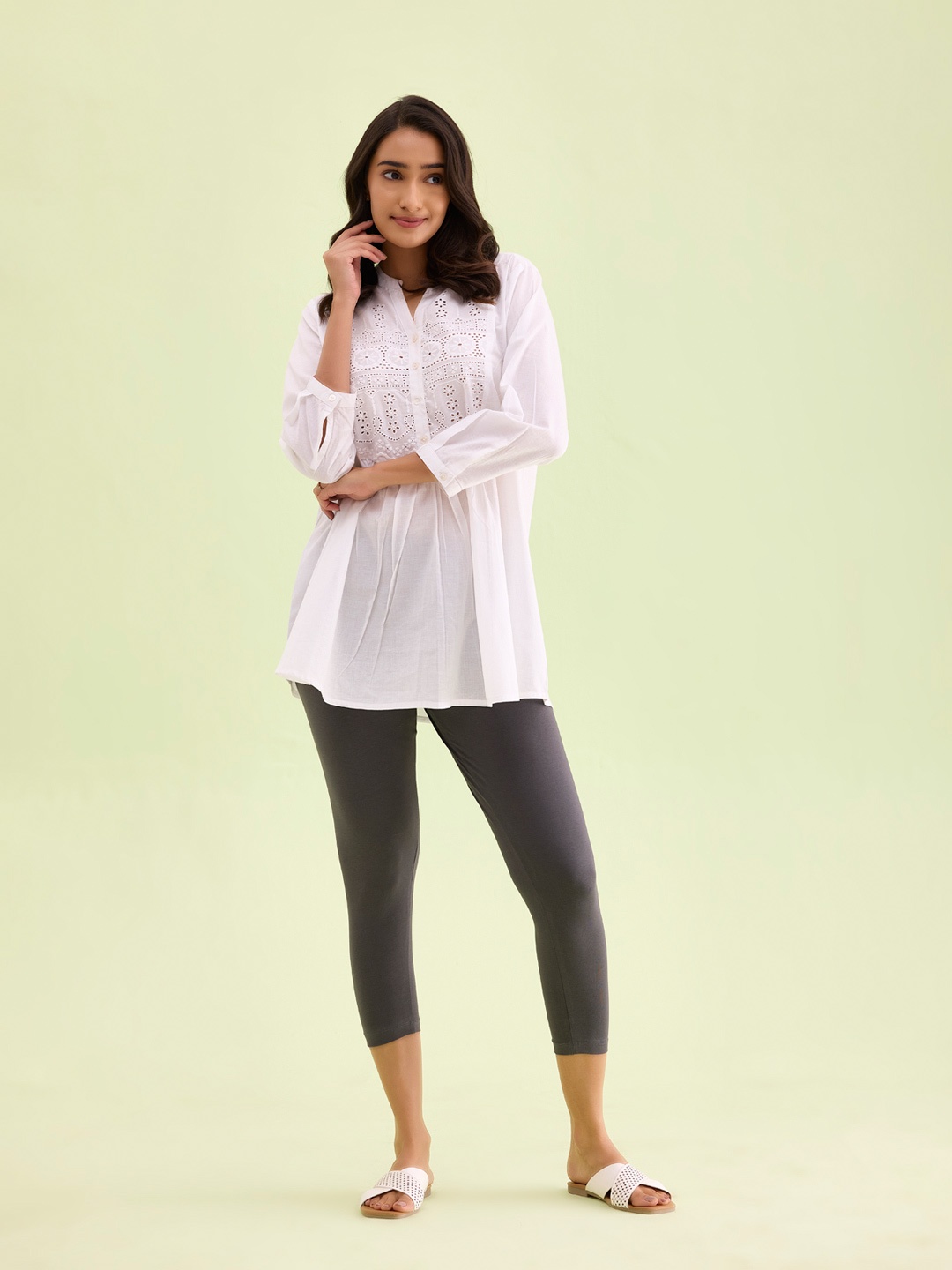 Go Colors Women Charcoal Black Solid Ankle-Length Leggings