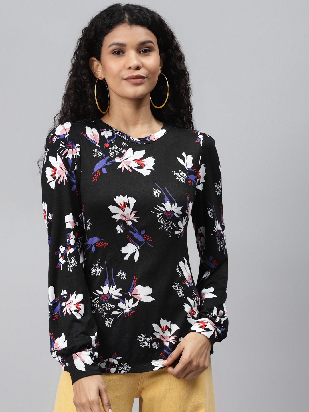 

Marks & Spencer Women Black & Off-White Floral Print Round Neck T-shirt