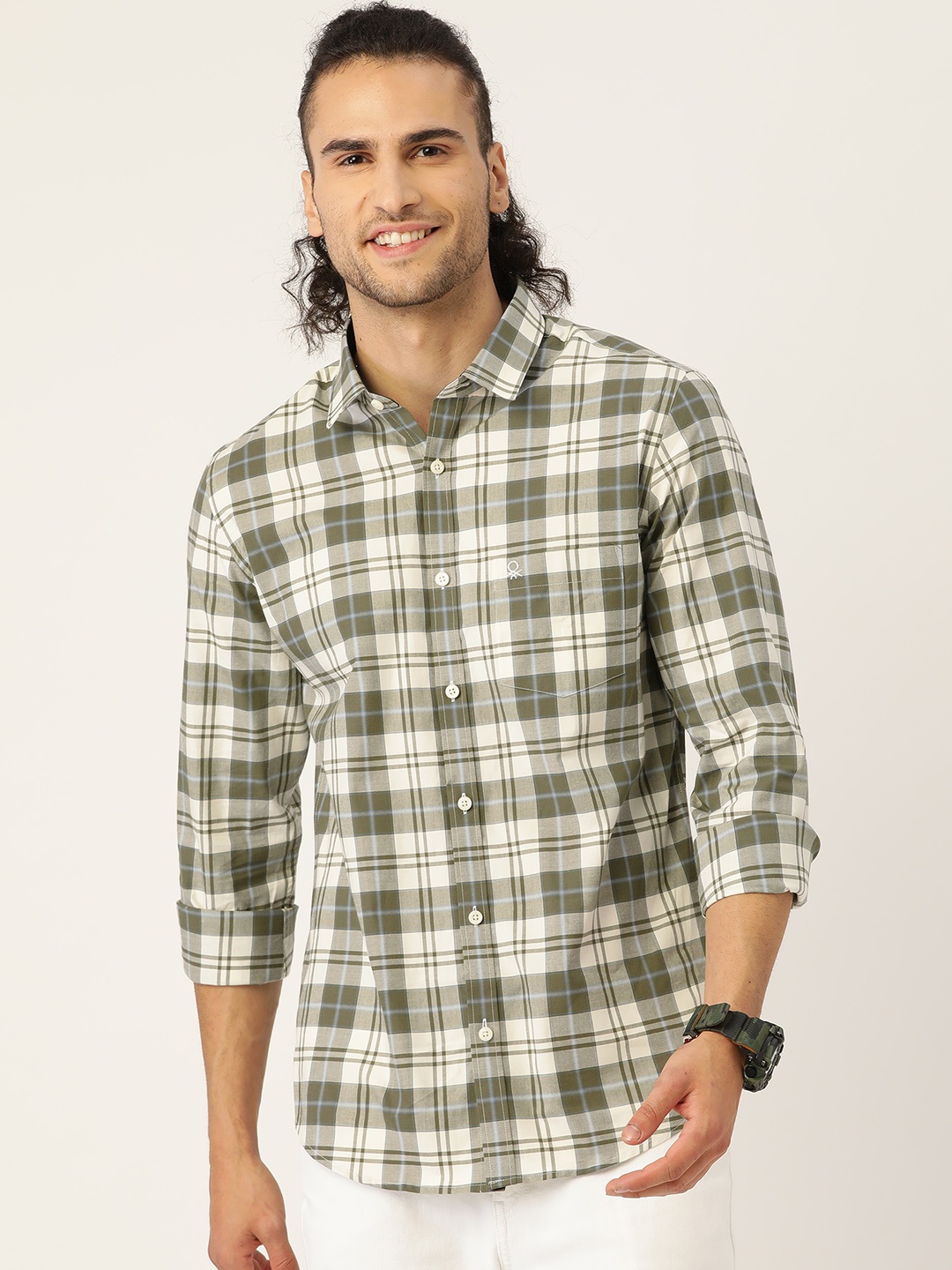 

United Colors of Benetton Men White & Olive Green Slim Fit Checked Casual Shirt