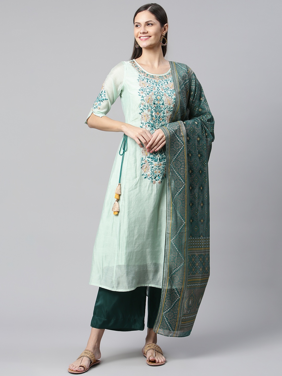 

AURELIA Women Green Floral Embroidered Thread Work Kurta with Palazzos & With Dupatta