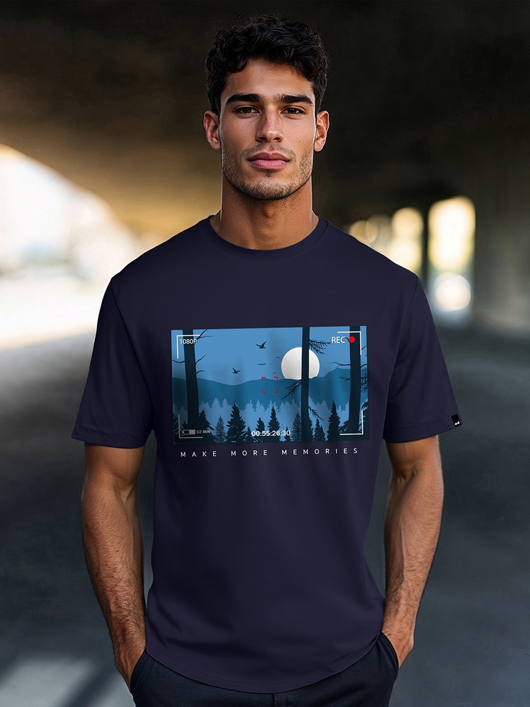 

Bewakoof Men Navy Blue Printed Round Neck Pure Cotton T-shirt