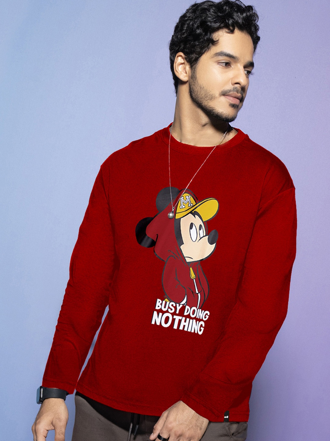 

Bewakoof Official Disney Merchandise Busy Doin Nothing Graphic Printed T-Shirt, Red