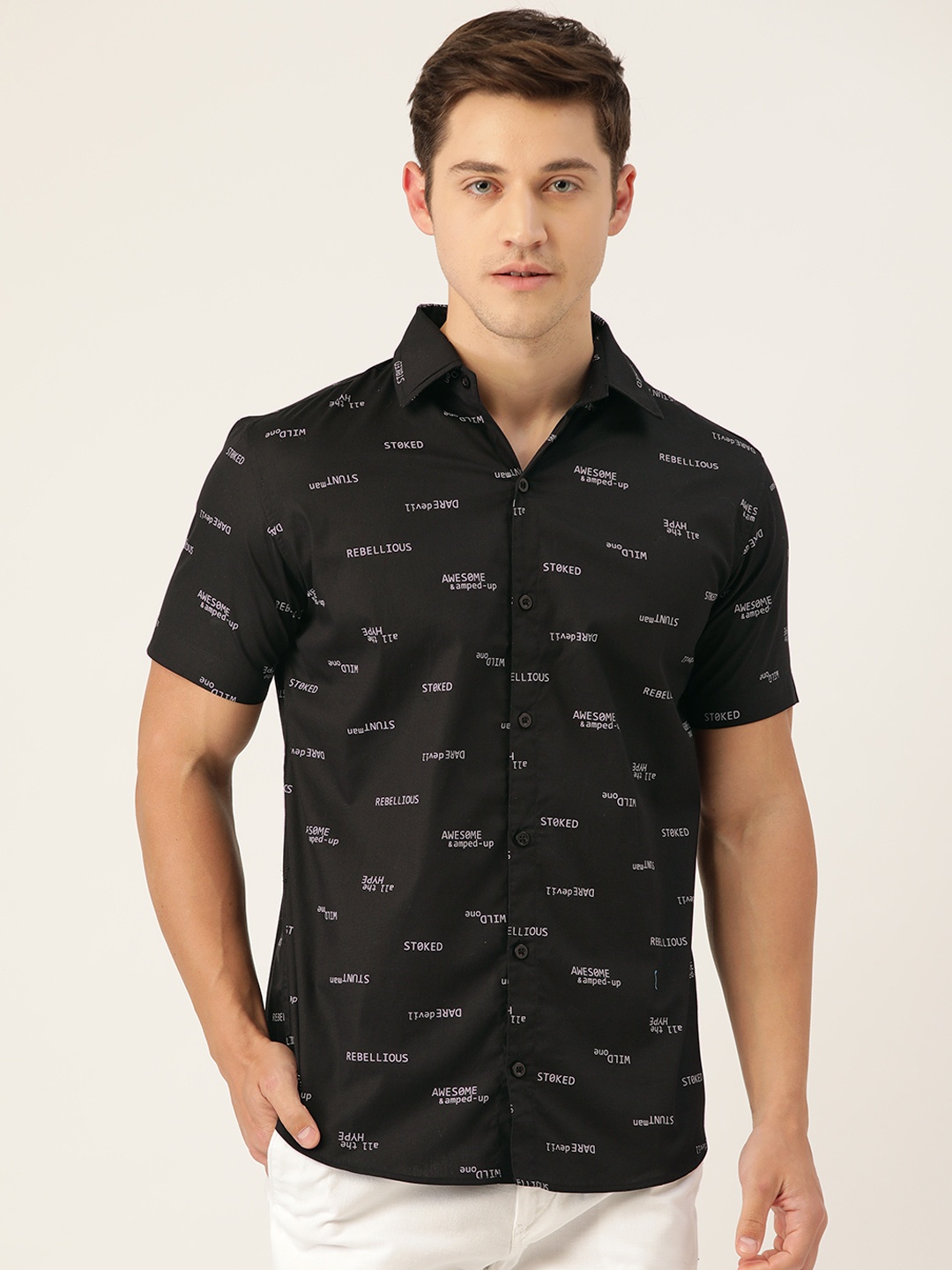 

Molly & Michel Men Black & White Slim Fit Printed Casual Shirt