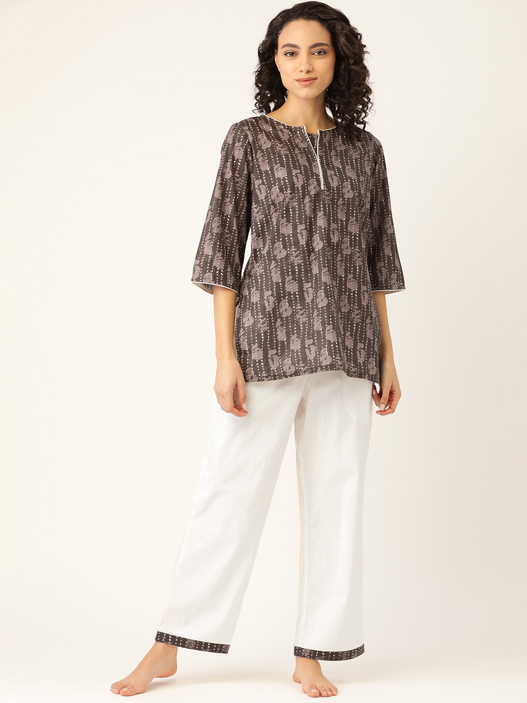 

COTCLO Women Brown & White Pure Cotton Abstract Print Night suit