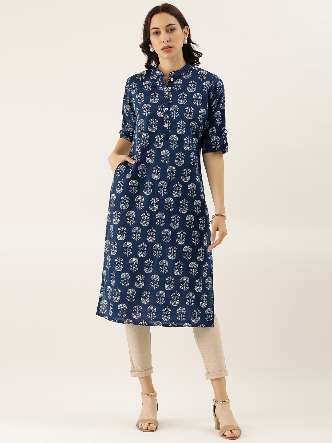 

Divena Women Navy Blue Ethnic Motifs Printed Roll-Up Sleeves Kurta