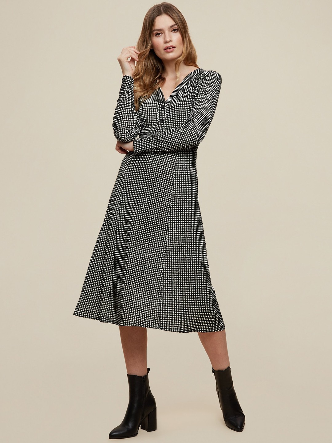 

DOROTHY PERKINS Women Black & White Checked A-Line Dress