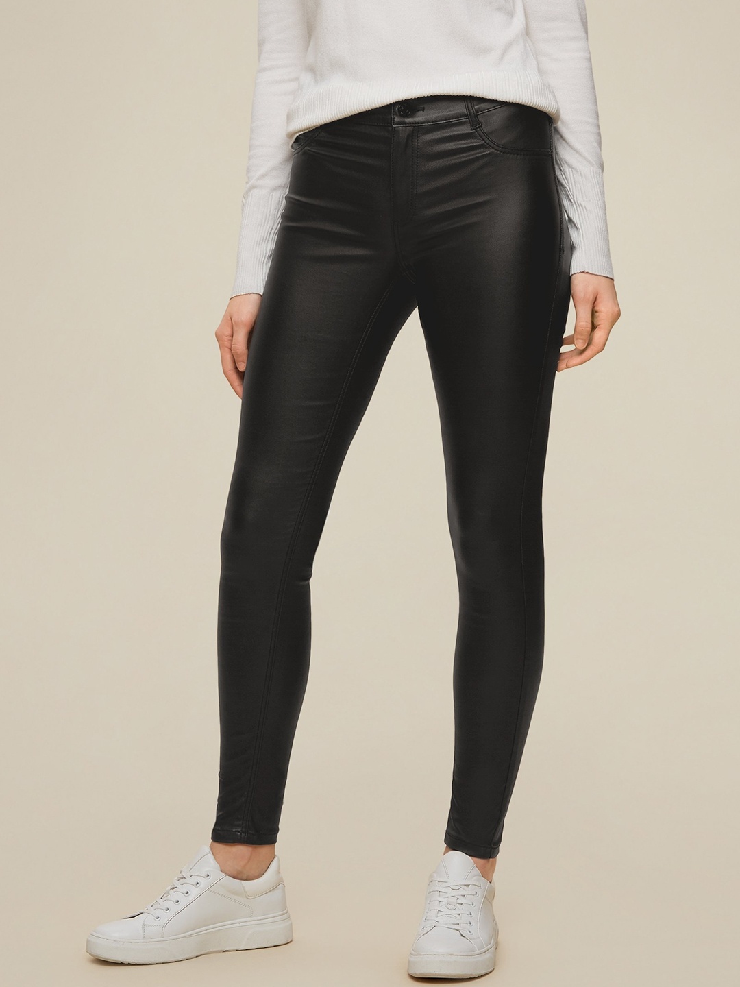 

DOROTHY PERKINS Women Black Coated Frankie Super Skinny Fit Mid-Rise Stretchable Jeans