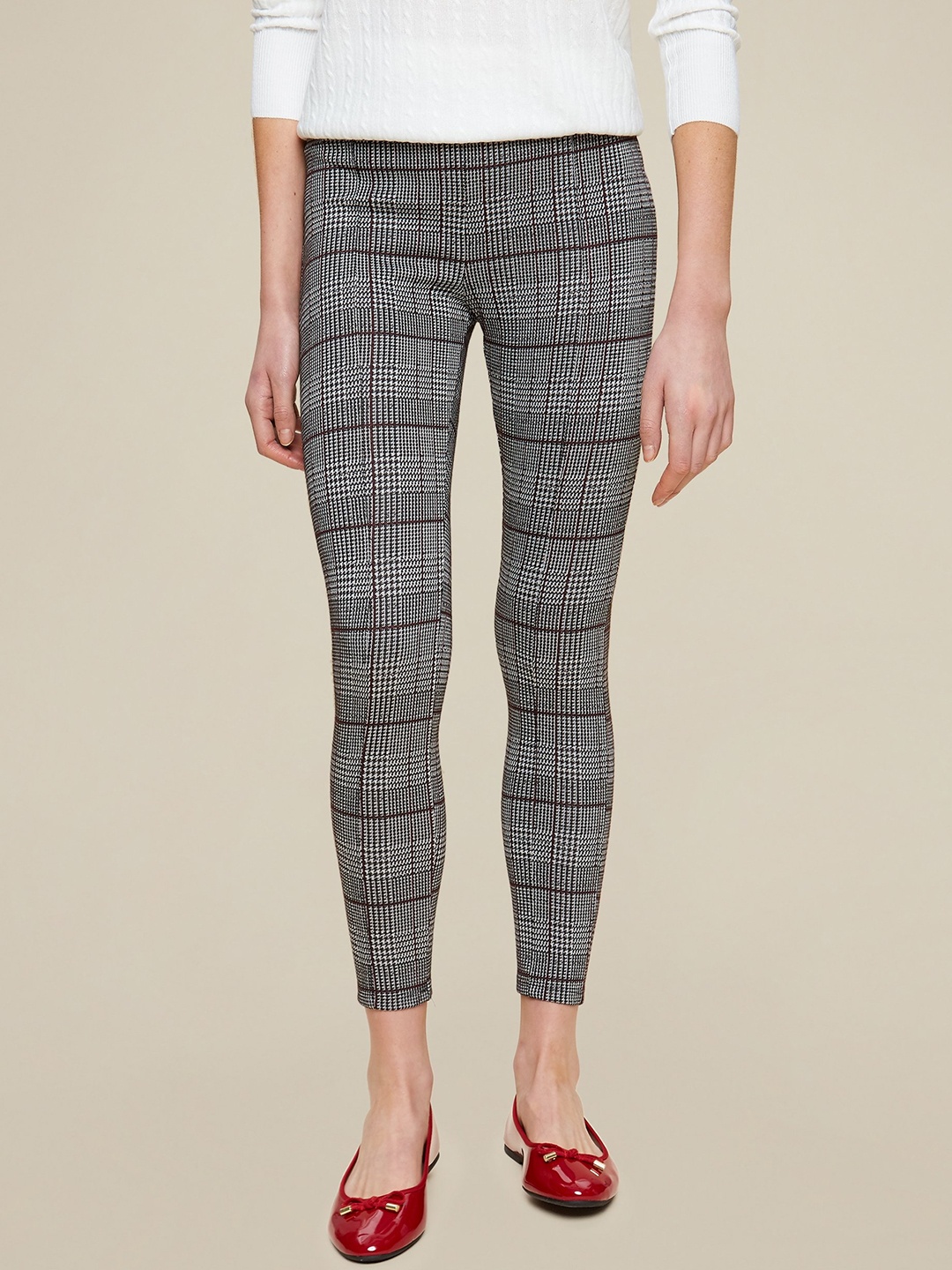 

DOROTHY PERKINS Women Black & Off-White Houndstooth Patterned Cropped Treggings