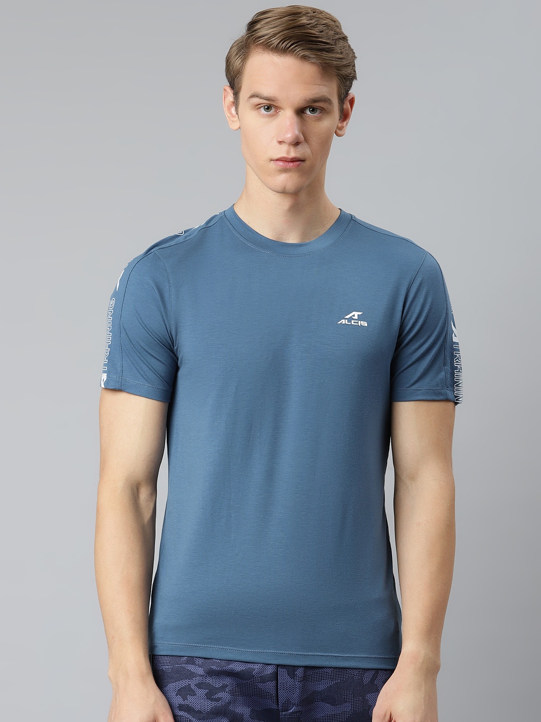 

Alcis Men Blue Brand Logo Printed Slim Fit T-shirt