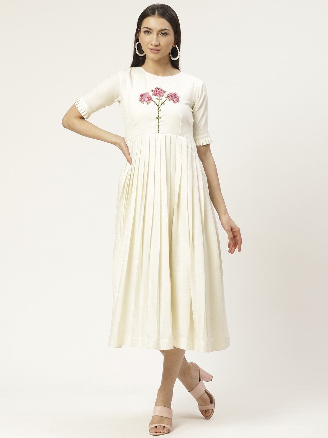 

VASTRANAND Women White Hand Embroidered Pleated A-Line Ethnic Dress