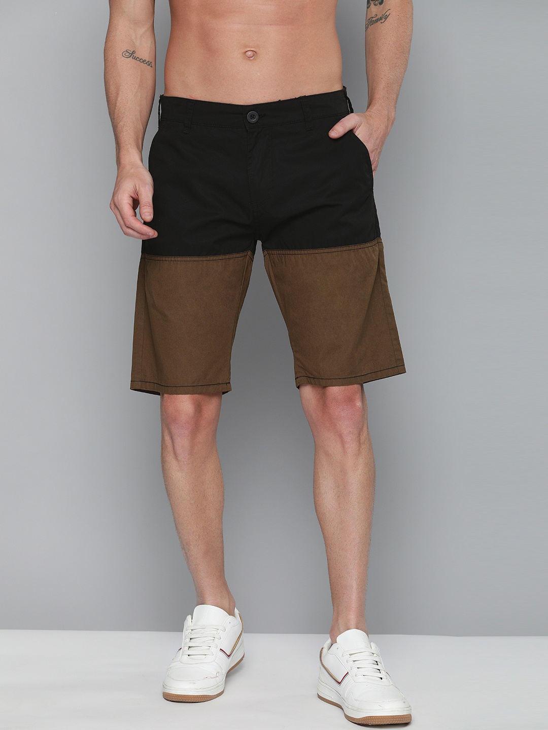 

HERE&NOW Men Black & Khaki Brown Colourblocked Slim Fit Cotton Shorts