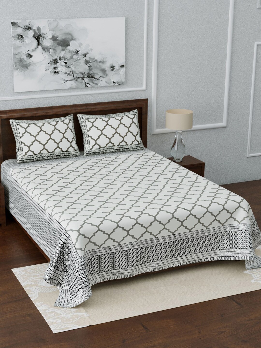 

LIVING ROOTS White & Grey Printed 210 TC King Bedsheet With 2 Pillow Covers