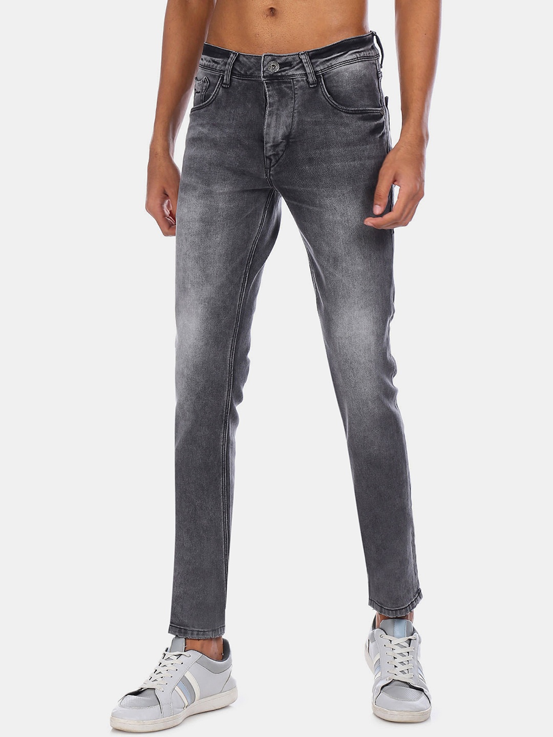 

Flying Machine Men Charcoal Grey Heavy Fade Jeans