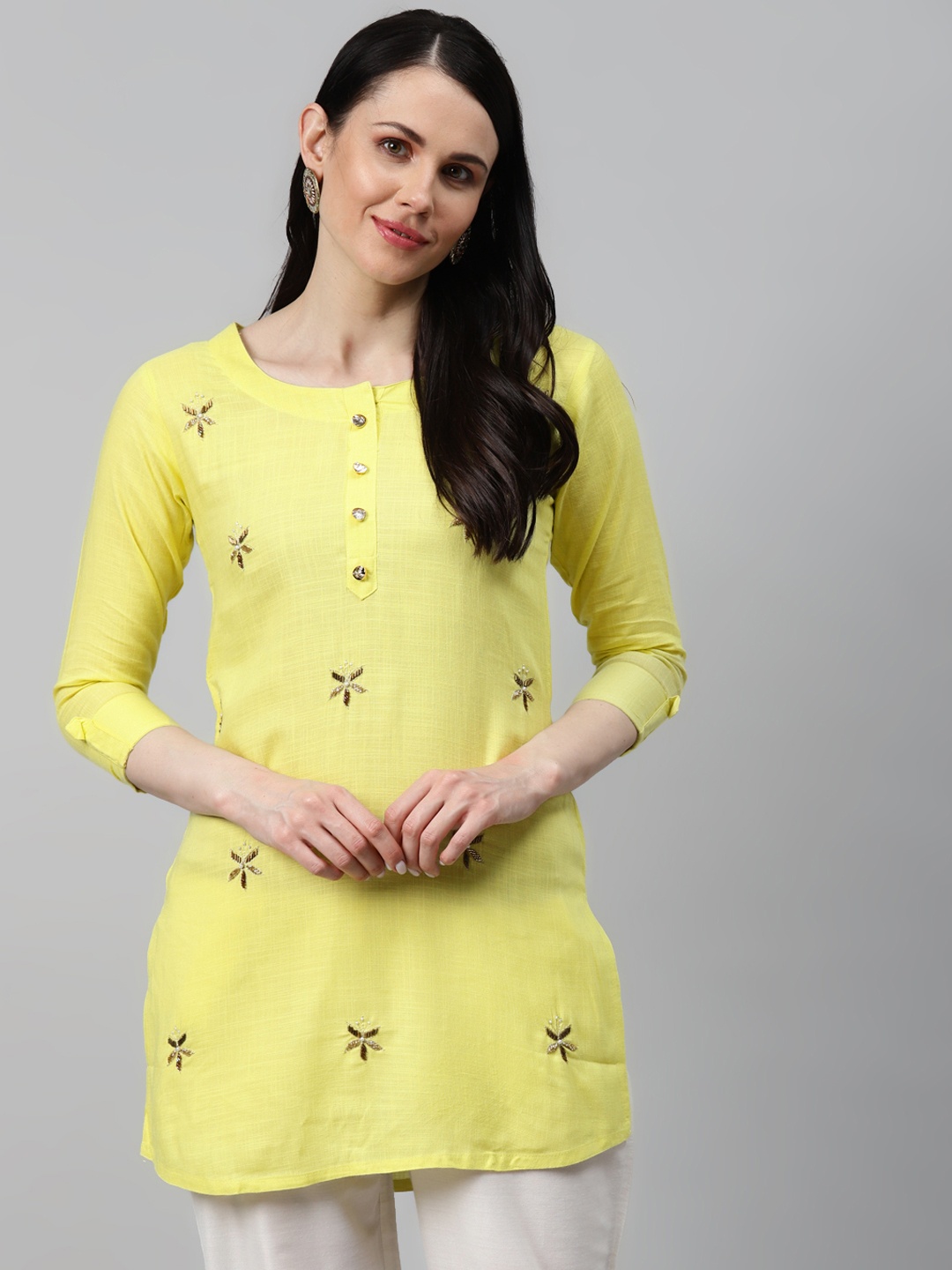 

HIGHLIGHT FASHION EXPORT Women Yellow Handwork Embellished Kurta