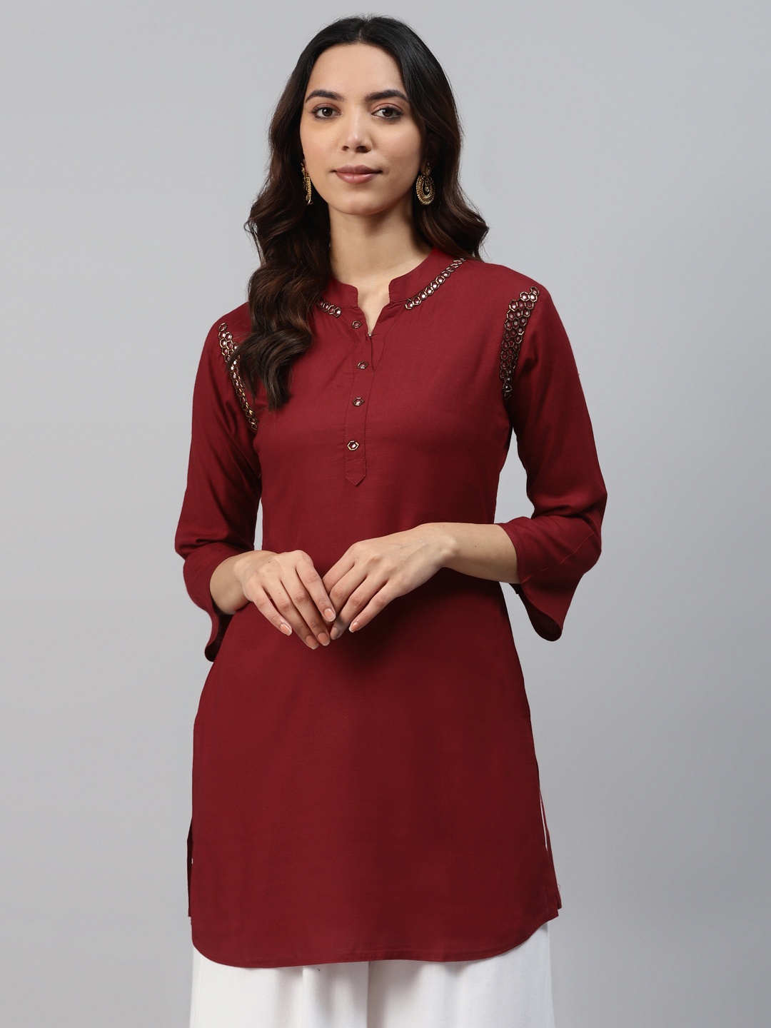

HIGHLIGHT FASHION EXPORT Women Maroon Handwork Flared Sleeves Kurta