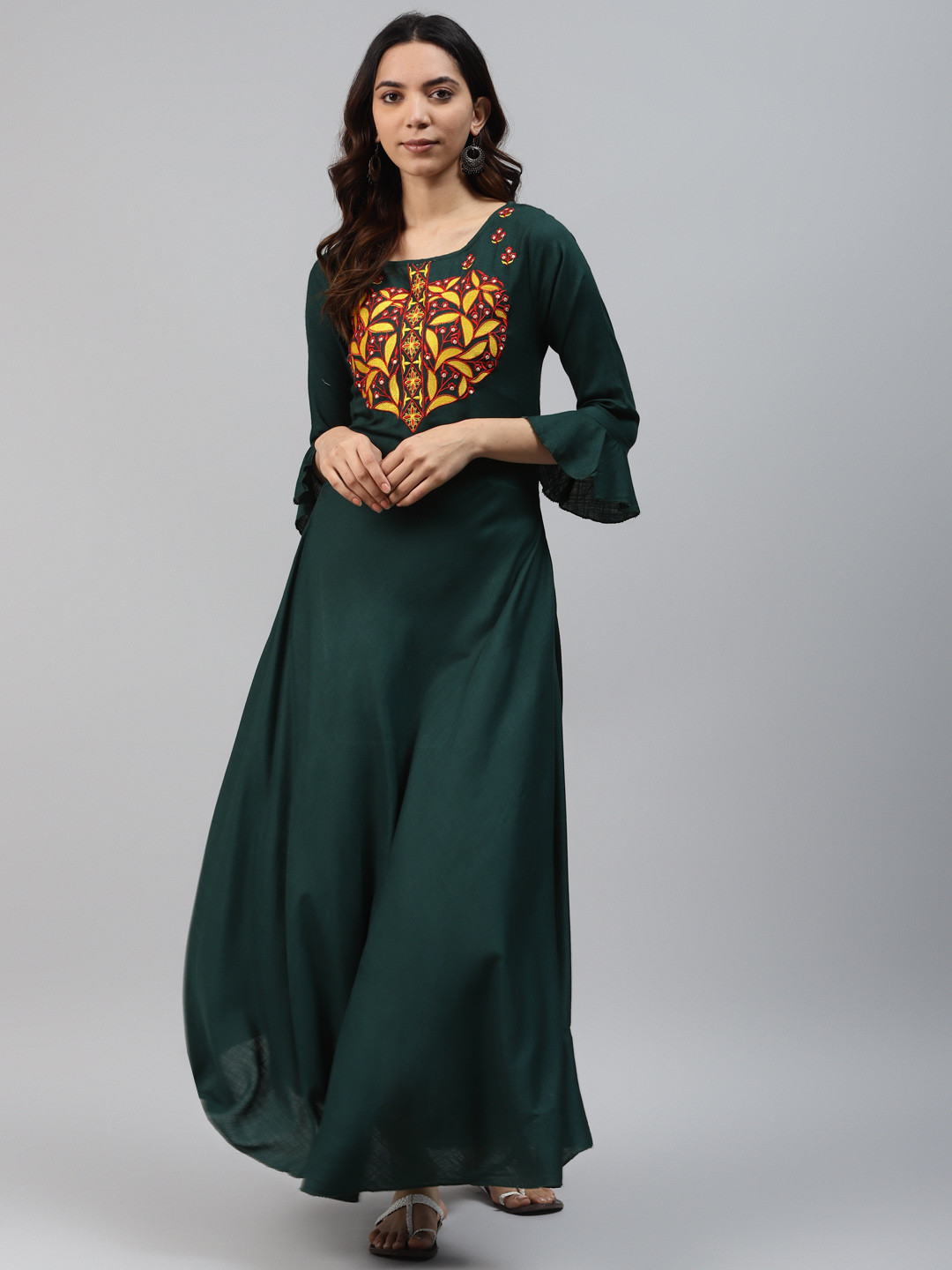 

HIGHLIGHT FASHION EXPORT Women Green Embroidered Detail Maxi Dress