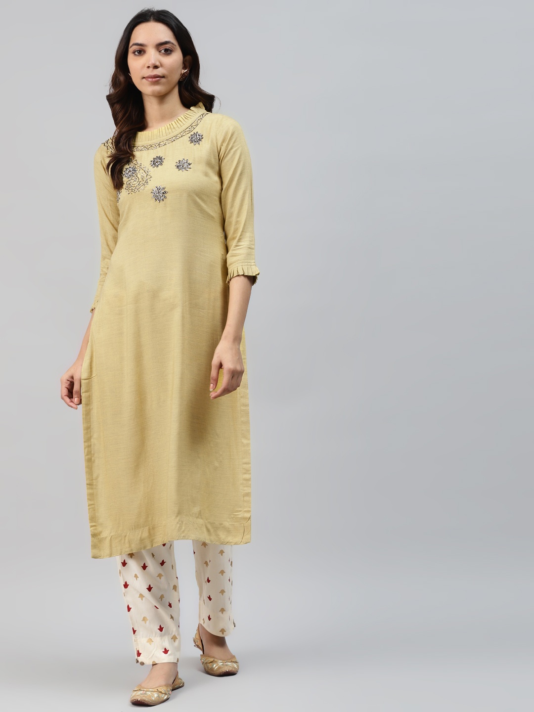 

HIGHLIGHT FASHION EXPORT Women Beige Handwork Yoke Design Kurta