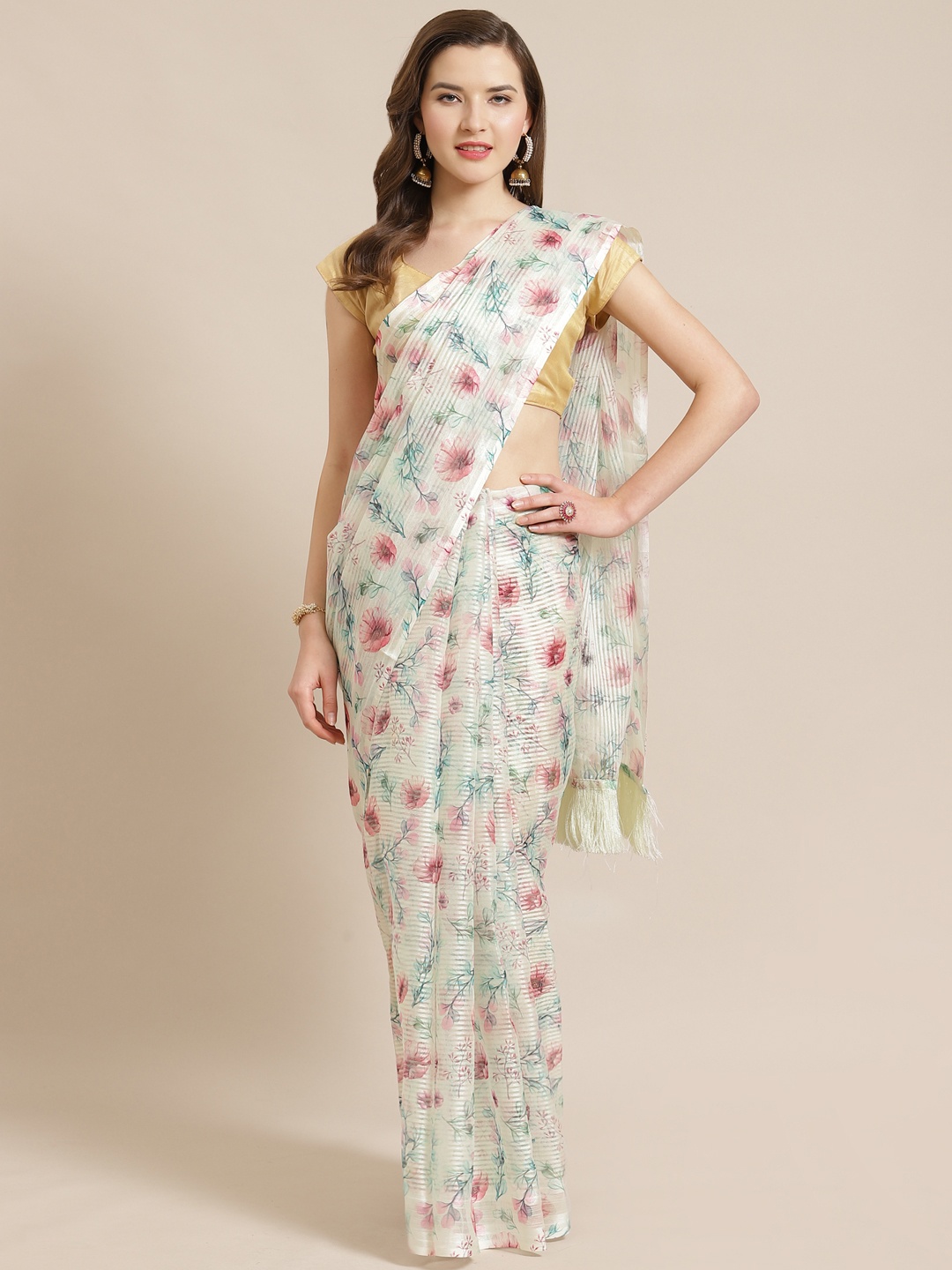 

VASTRANAND Off-White & Maroon Floral Printed Saree