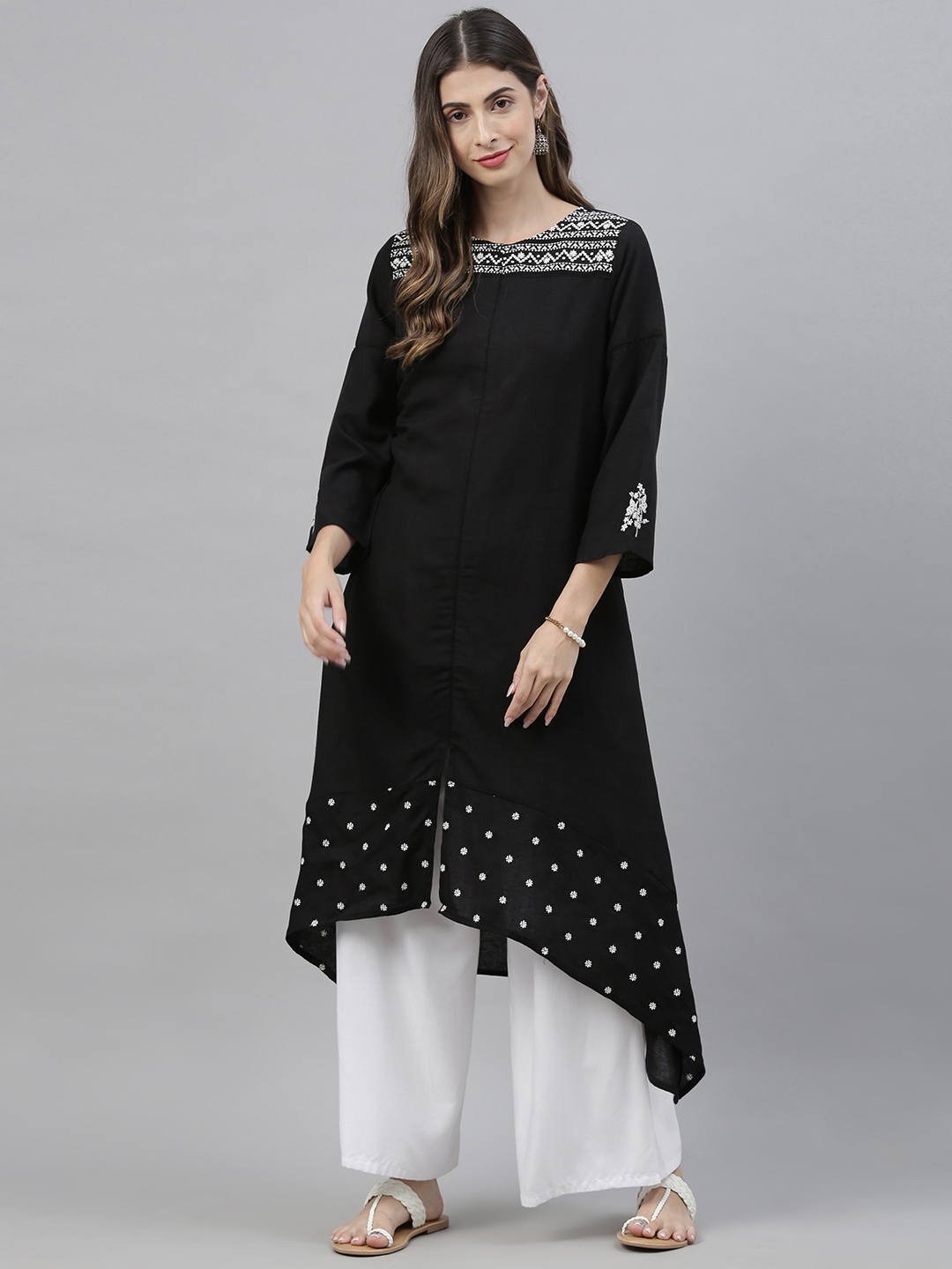 

Global Desi Women Black & White Ethnic Motifs Embroidered High-Low Kurta