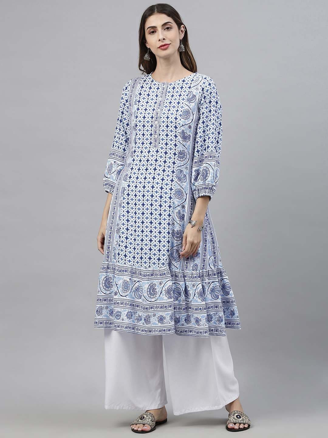 

Global Desi Women White & Blue Geometric Printed Kurta