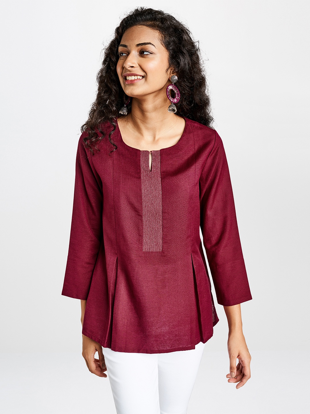 

Global Desi Women Maroon Solid Top with Thread Work