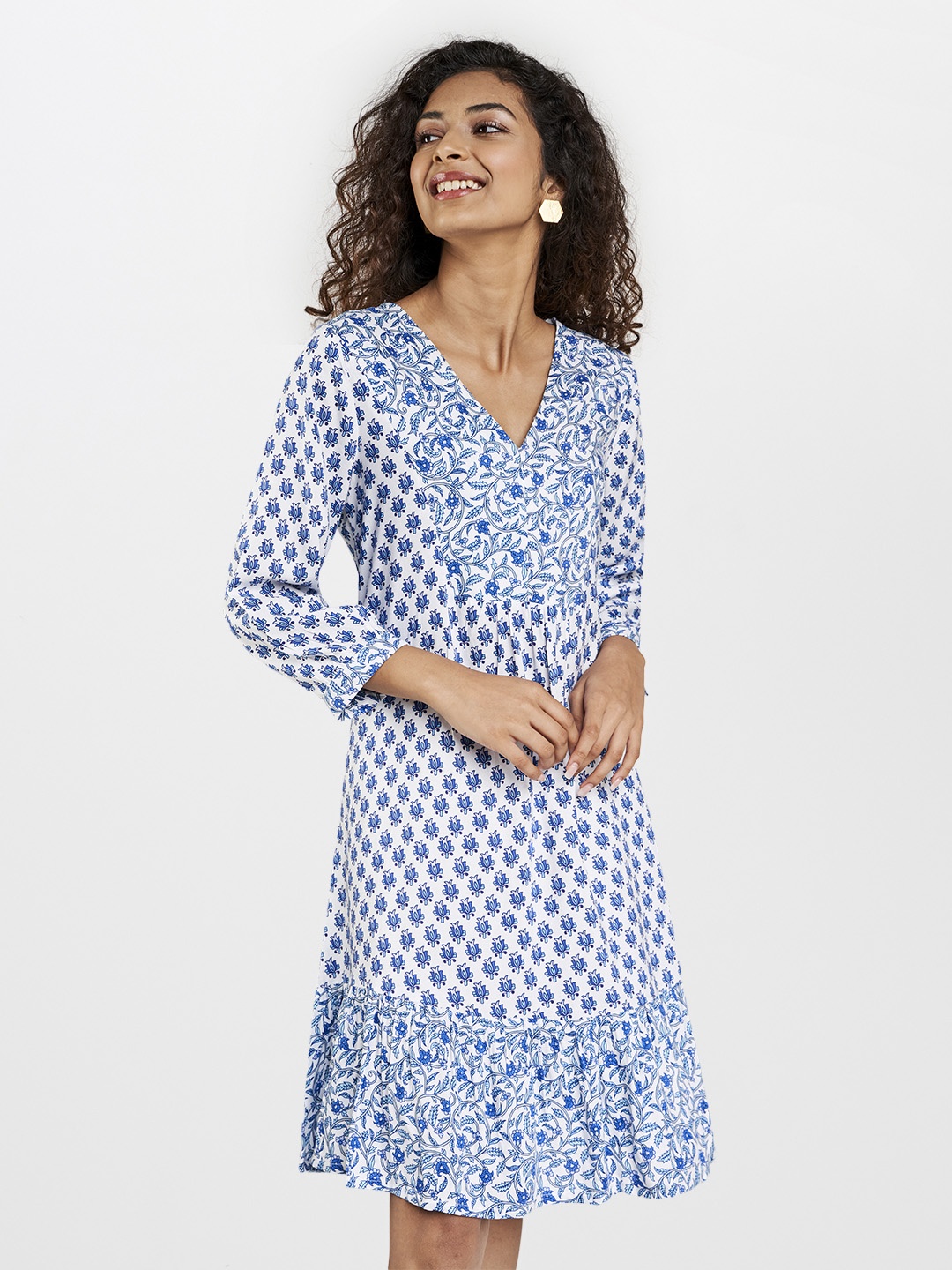 

Global Desi Women Blue & White Ecovero Printed A-Line Dress