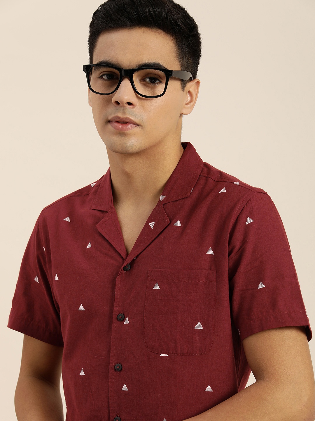 

Taavi Men Maroon Regular Fit Geometric Opaque Self Design Pure Cotton Woven Legacy Shirt