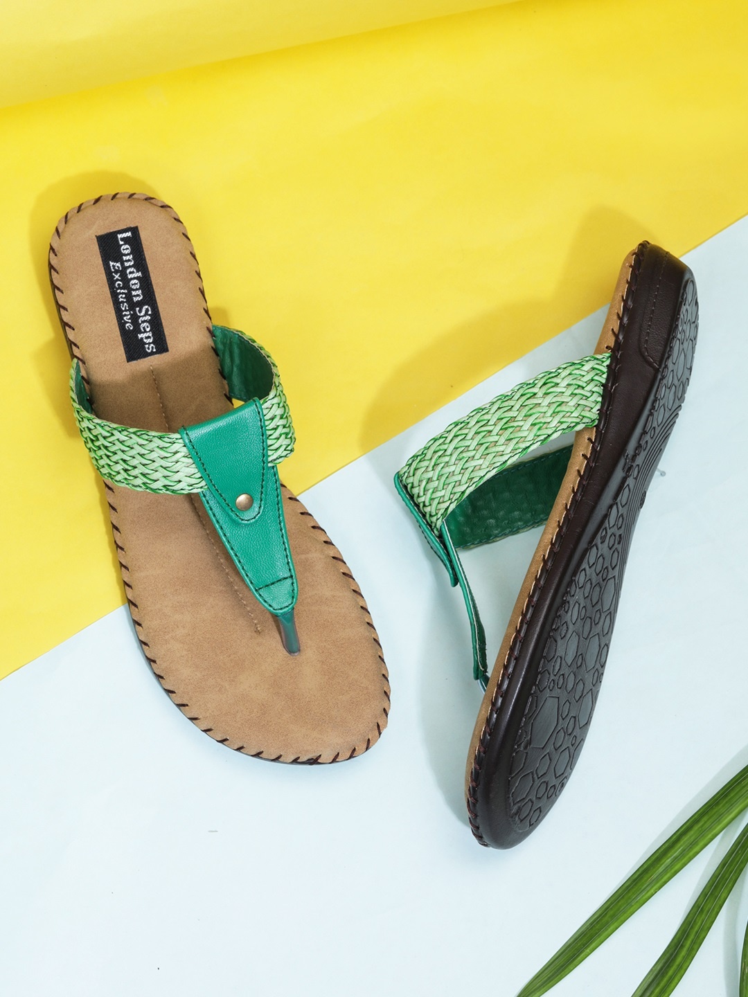 

LONDON STEPS Women Green Woven Design Comfort Heels