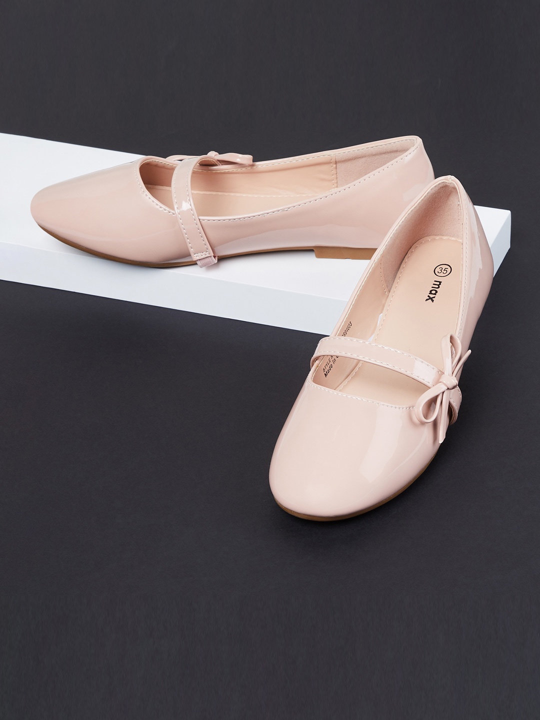 

max Girls Pink Solid Suede Ballerinas