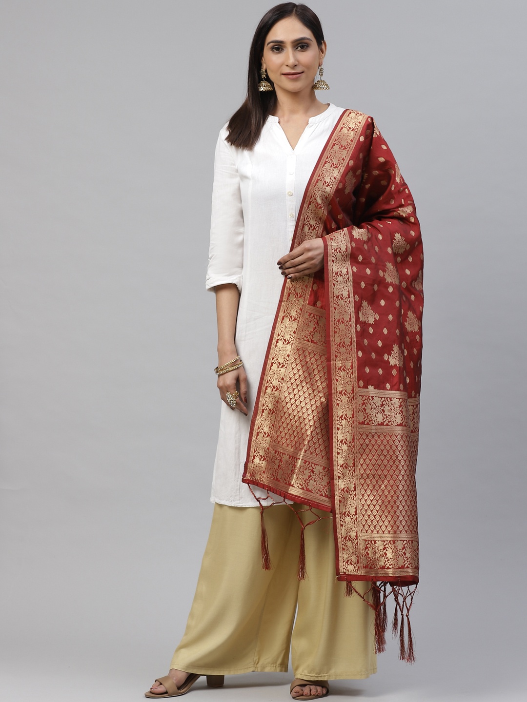 

flaher Maroon & Golden Woven Design Banarasi Dupatta