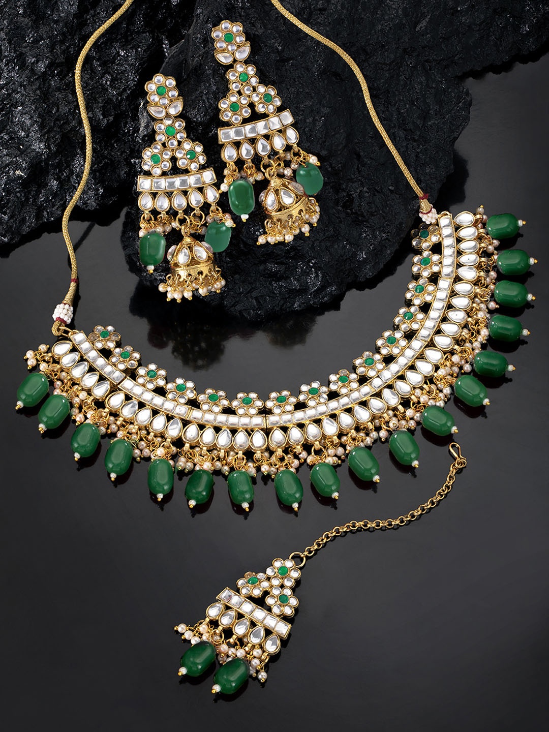 

Peora Green Gold-Plated Kundan Choker Necklace Earring Maang Tikka Jewellery Set