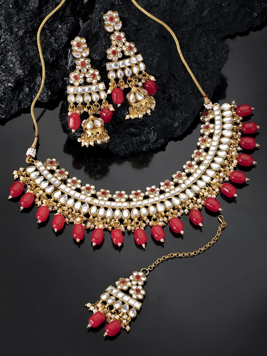 

Peora Red Gold-Plated Kundan Necklace Earring Maang Tikka Jewellery Set