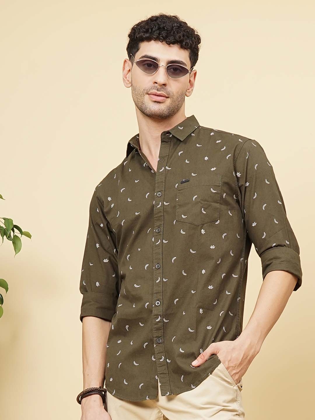 The Indian Garage Co Men Olive Green 