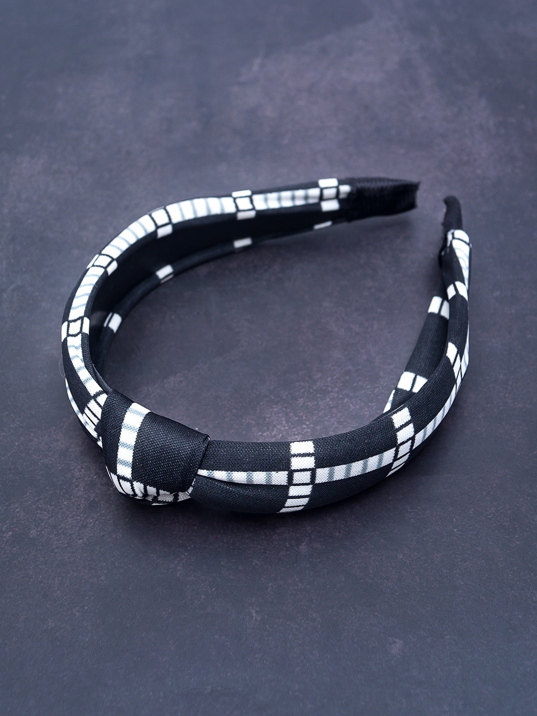 

Golden Peacock Women Black & White Printed Knot Design Hairband