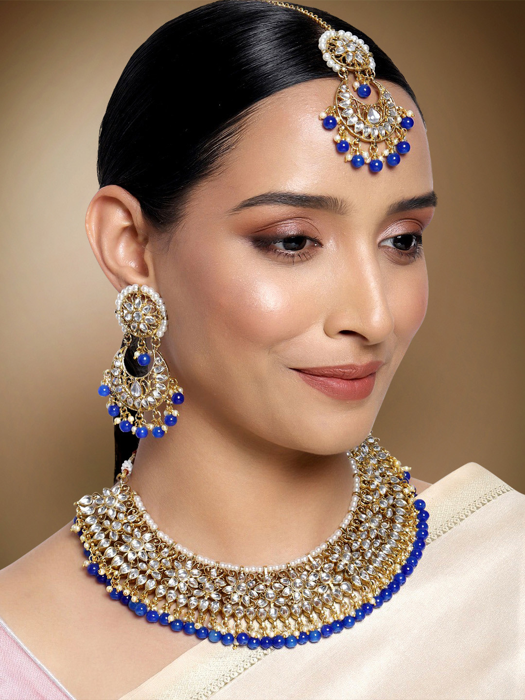 

Peora White & Blue Gold-Plated Kundan & Pearl Studded Choker Jewellery Set